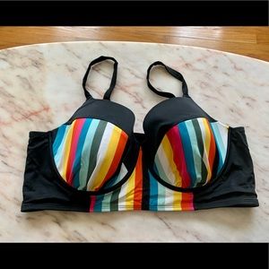 Lane Bryant_EUC_Stripped Swim Balconette Size 46DD